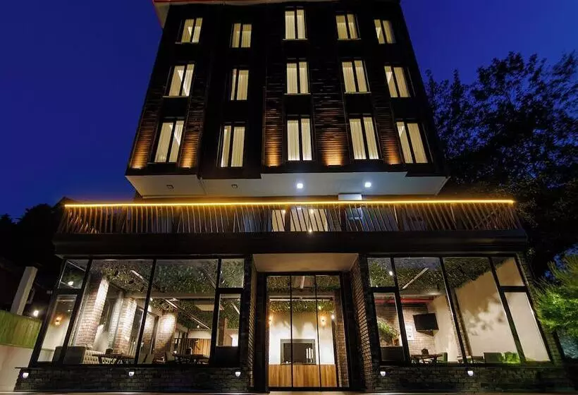 Hotelli Querencia Suit