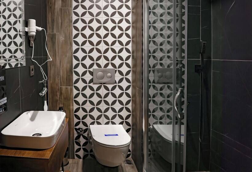 ホテル Querencia Suit