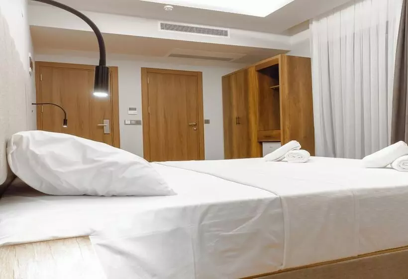 Hotelli Querencia Suit