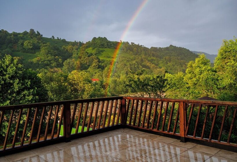 ホテル Querencia Suit