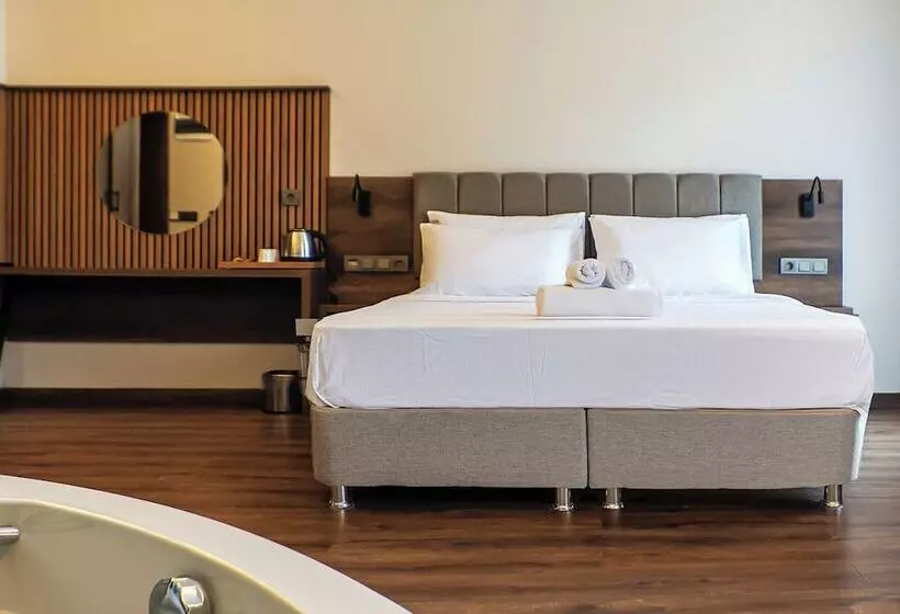 Hotelli Querencia Suit