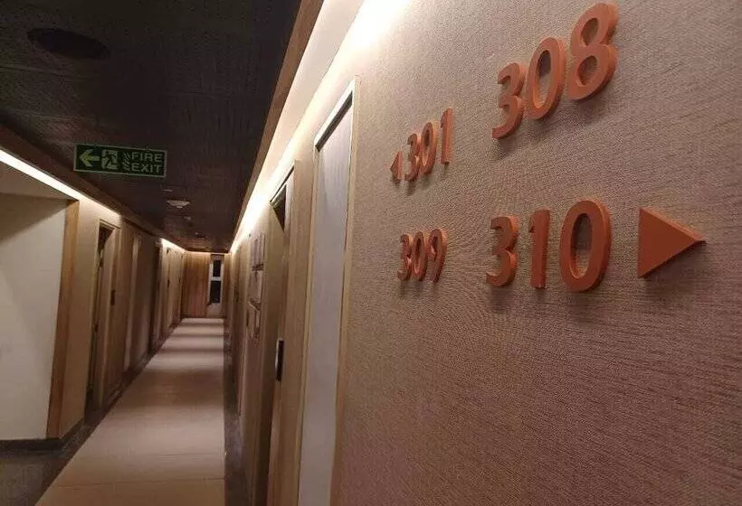 Hotelli Raai Hosur By Park Elanza