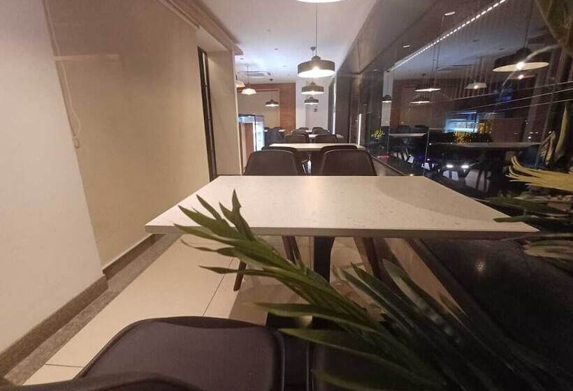 Hotelli Raai Hosur By Park Elanza