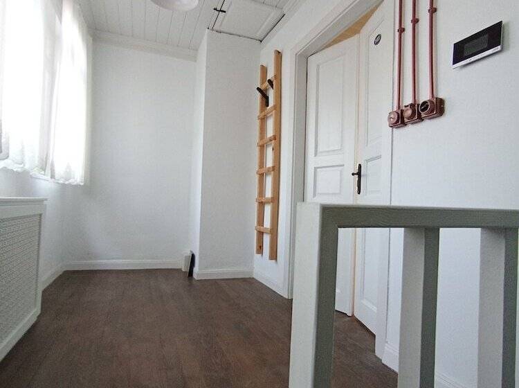 ベッドアンドブレックファースト Yoga Butik Otel