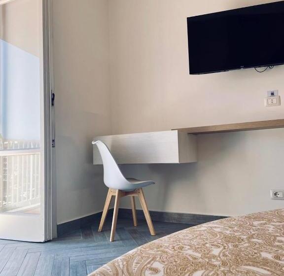 تختخواب و صبحانه Bluceleste Salerno Centro