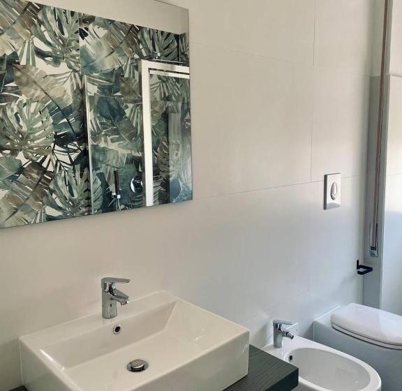 تختخواب و صبحانه Bluceleste Salerno Centro