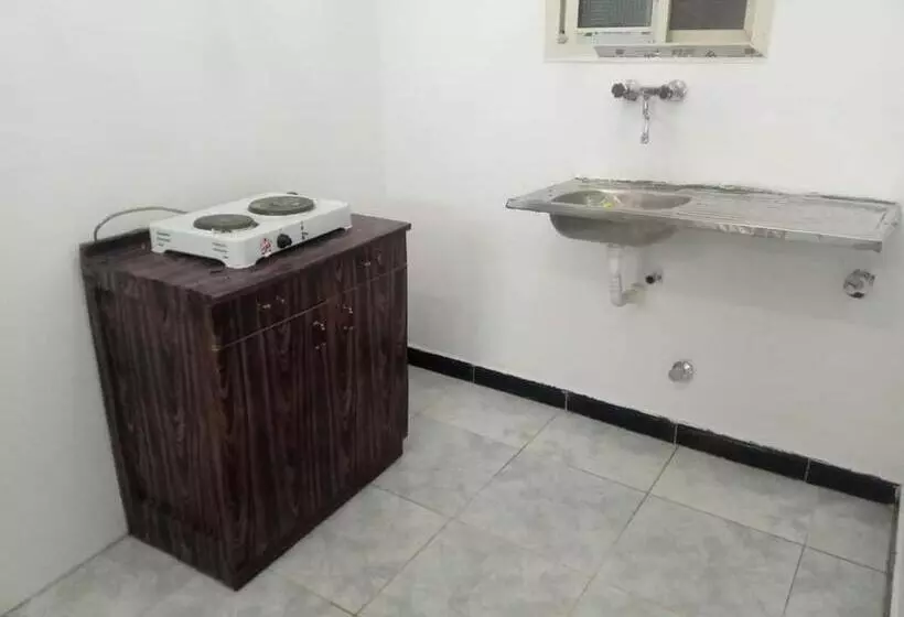 هاستل Free Inn