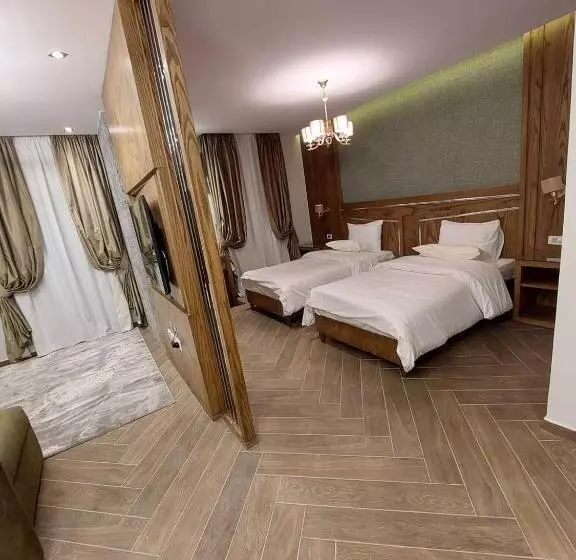 هاستل Free Inn