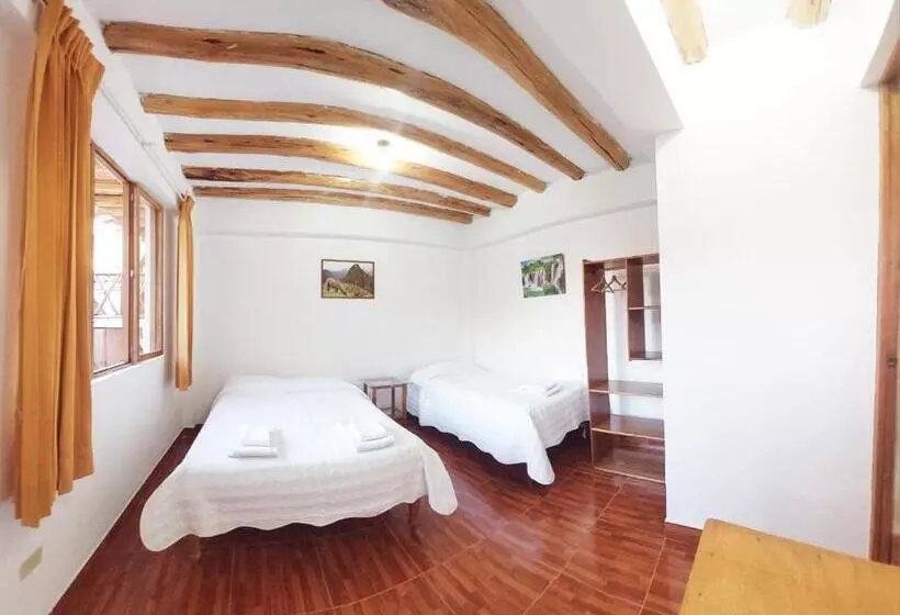 تختخواب و صبحانه Hostal Miramonti