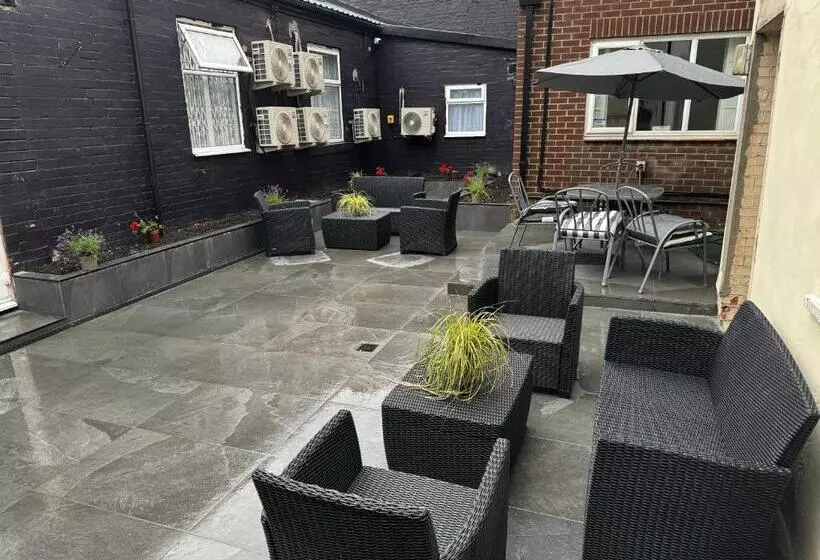 Hotelli The Court House