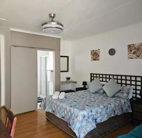 Majatalo Garden Corner Guesthouse