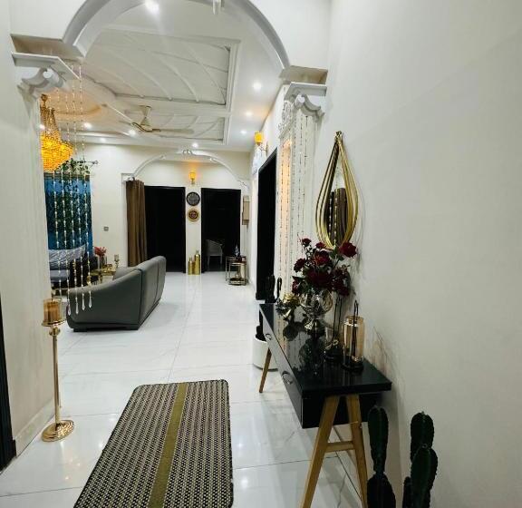 پانسیون Stay With Talha