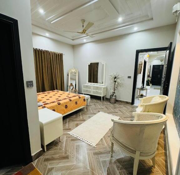 پانسیون Stay With Talha