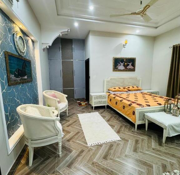 پانسیون Stay With Talha