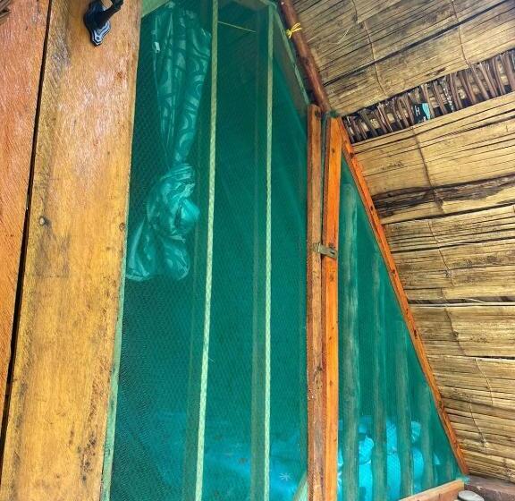 پانسیون Wira Hostal