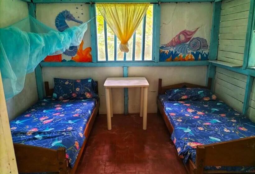 پانسیون Wira Hostal