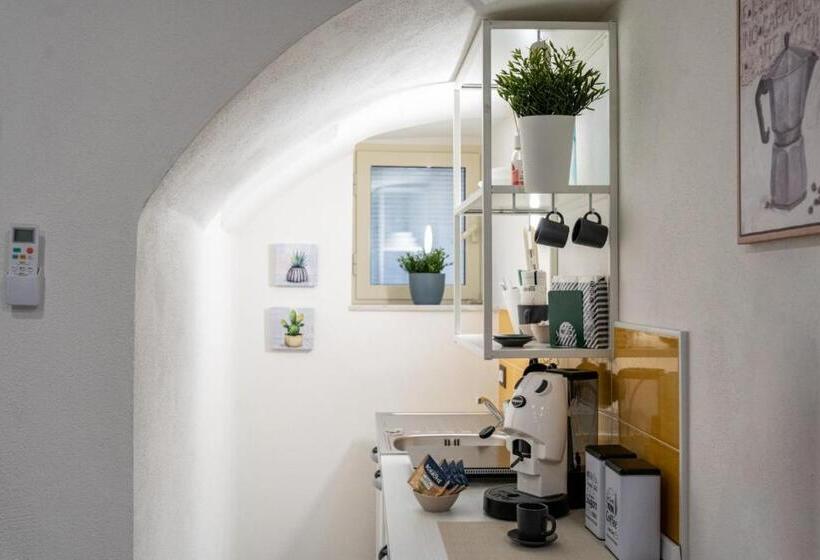 ベッドアンドブレックファースト Beb Sole