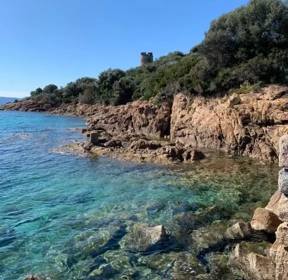 Aamiaismajoitus (B&B) Chambre Indépendante Dans Villa Bord De Mer