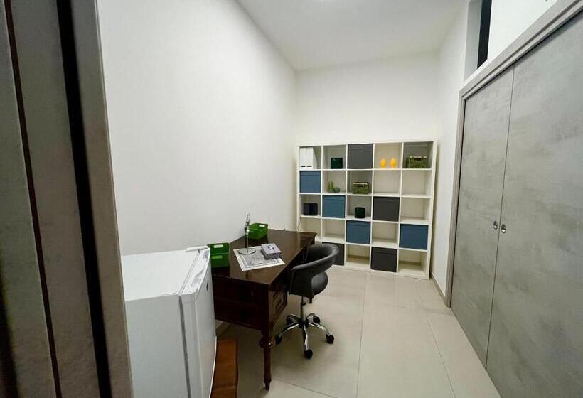 تختخواب و صبحانه Maison D Elena