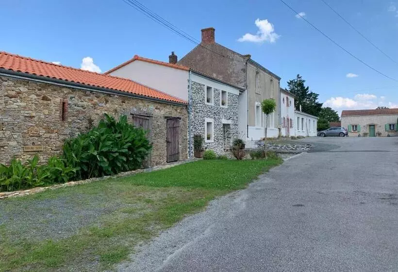 Aamiaismajoitus (B&B) Perne, Chambre D Hôtes à La Campagne