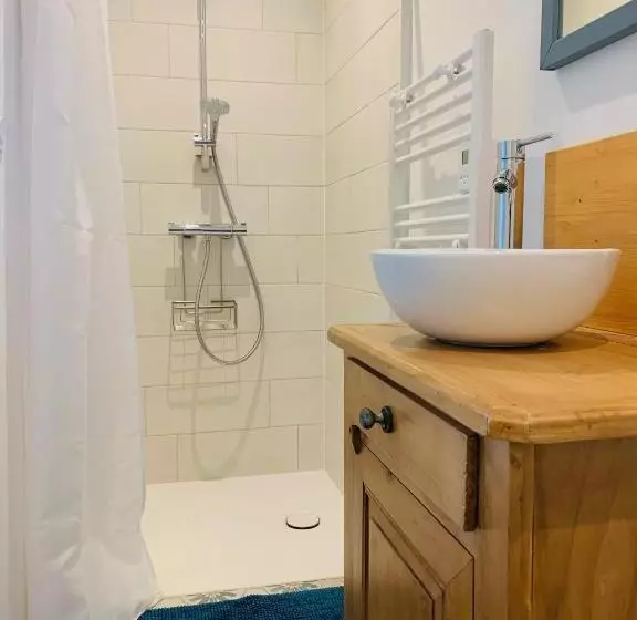 Aamiaismajoitus (B&B) Perne, Chambre D Hôtes à La Campagne