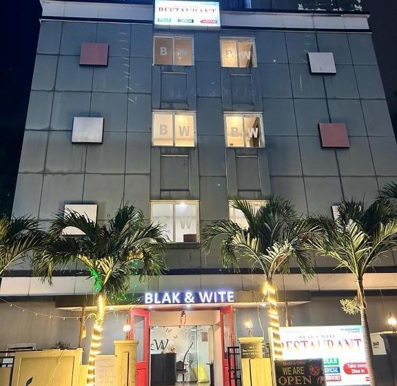 Black And White Motel