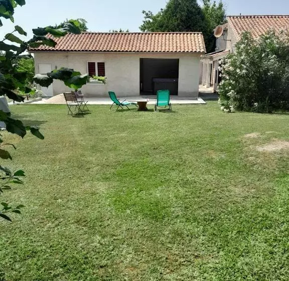 Hotelli Chambre Spa De La Truffière