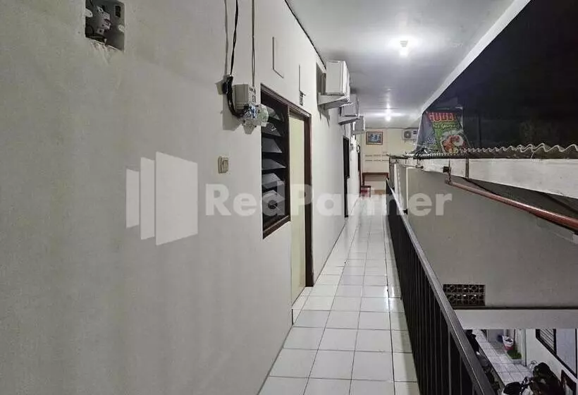 Hotelli Gedangan Indah Homestay Redpartner