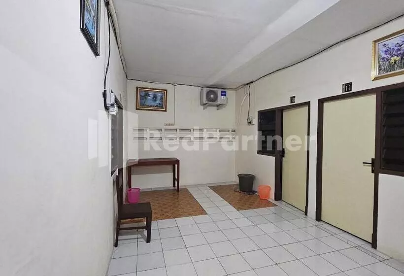 Hotelli Gedangan Indah Homestay Redpartner