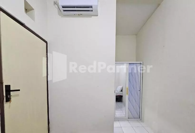 Hotelli Gedangan Indah Homestay Redpartner