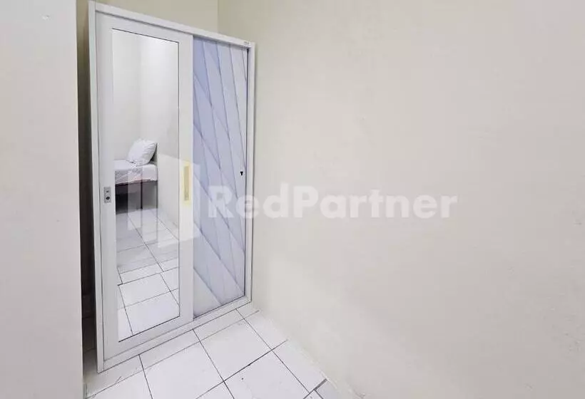 Hotelli Gedangan Indah Homestay Redpartner