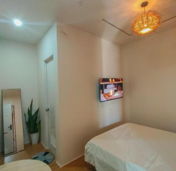 Hotel Iliad S Transient