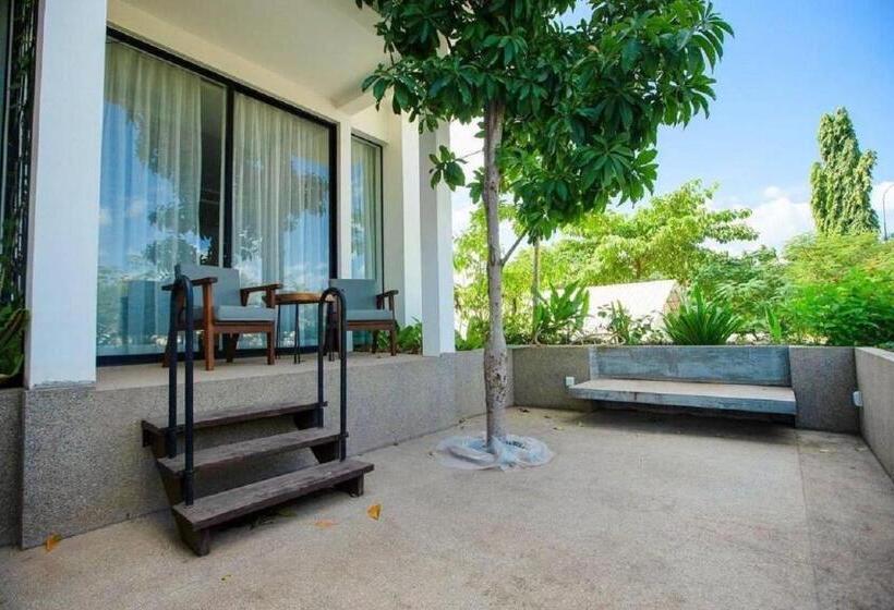 هتل New Centro Pool Villa