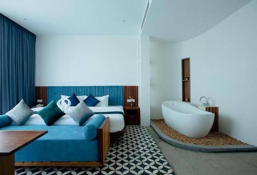 هتل New Centro Pool Villa