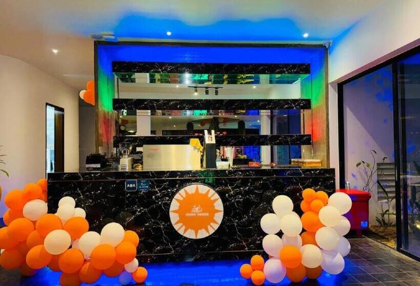 هتل New Centro Pool Villa