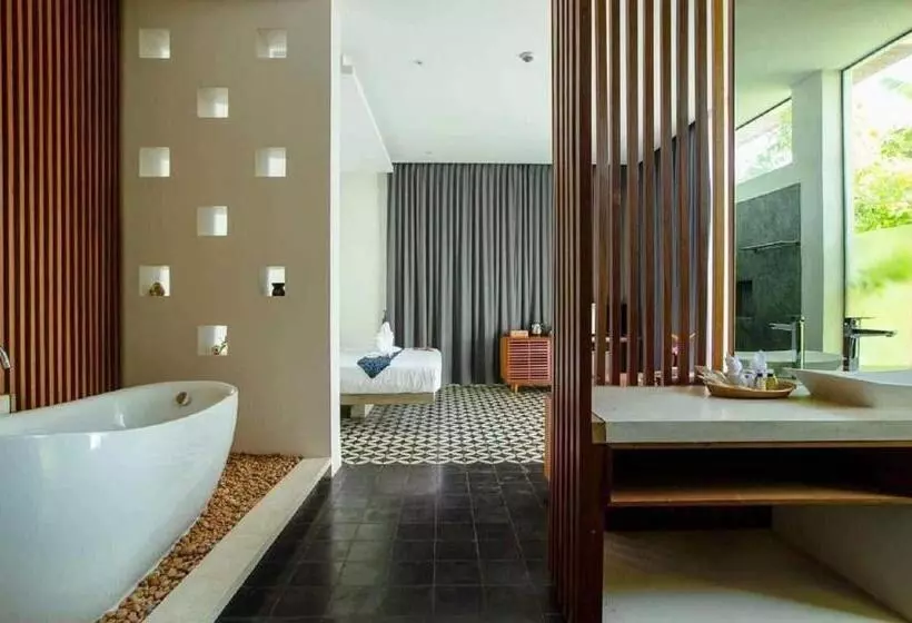 ホテル New Centro Pool Villa