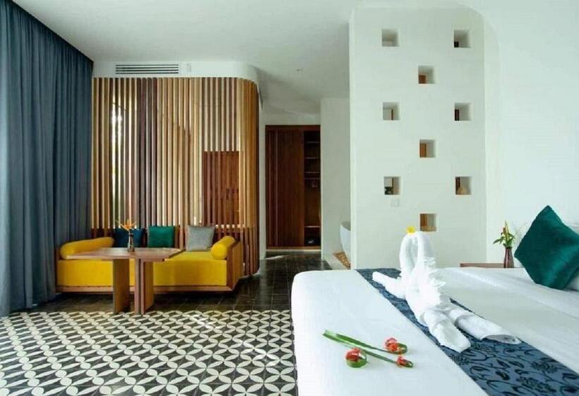 هتل New Centro Pool Villa