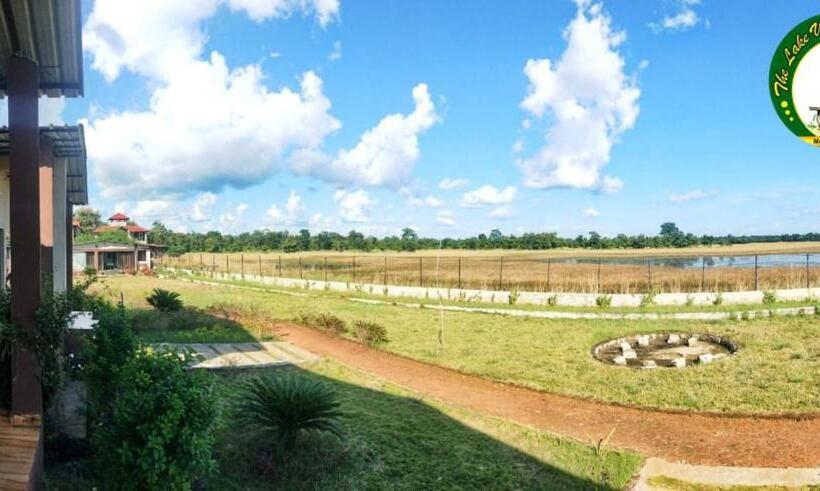 ホテル The Lake View Tadoba