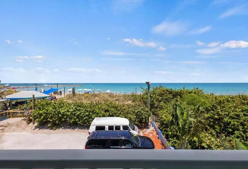 Ocean View Hotel Room With Balcony  2 Full Beds #20