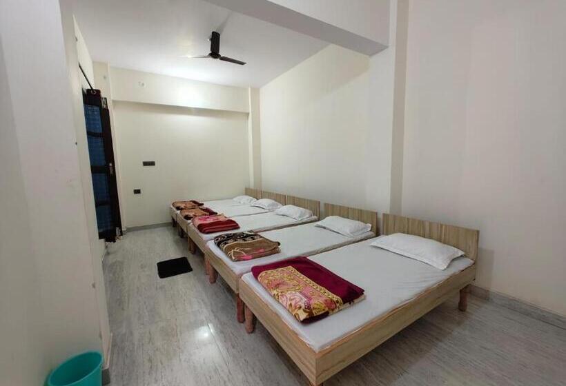 Pensionat Abhishek Guest House