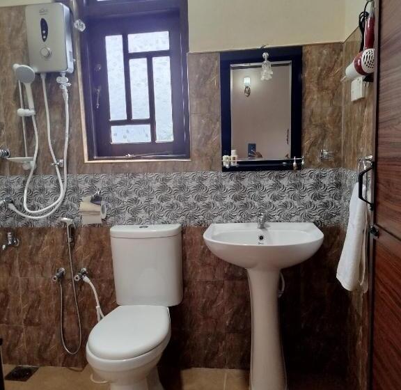 פנסיון White Palace