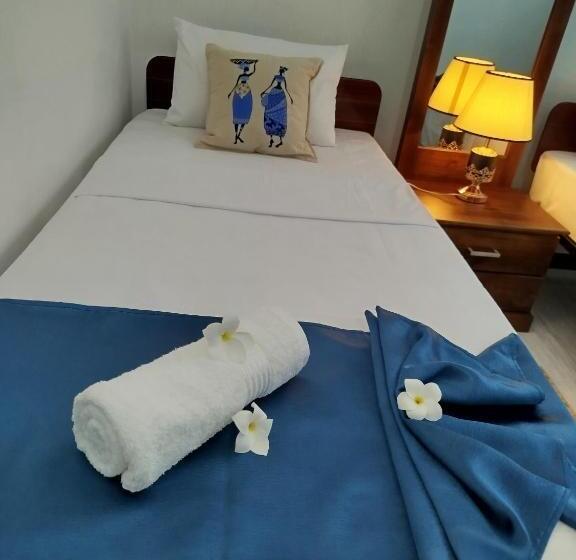 פנסיון White Palace