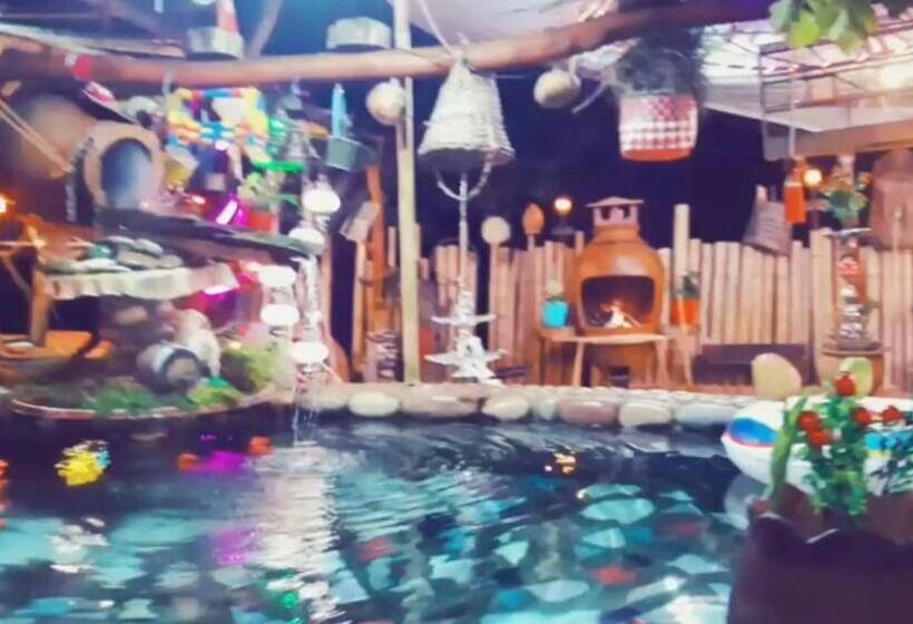 پانسیون Guest House In Makhinjauri