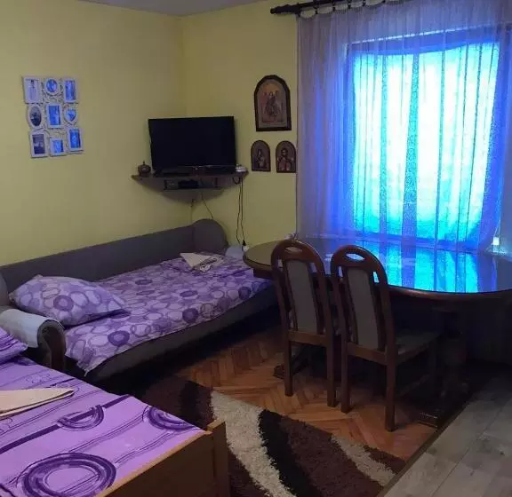 پانسیون Guesthouse Djuro