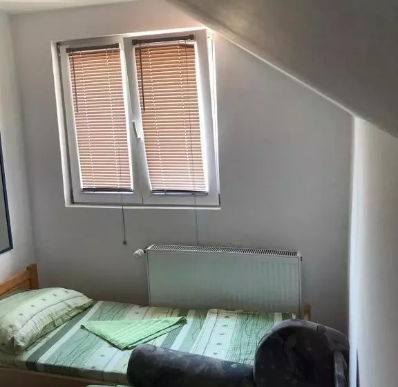 پانسیون Guesthouse Djuro