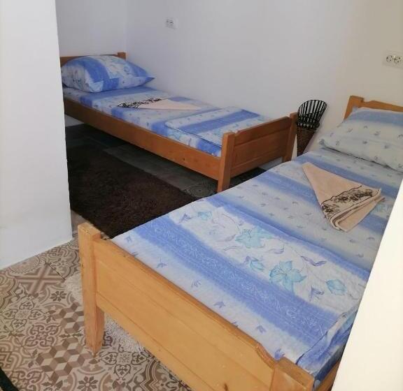 پانسیون Guesthouse Djuro