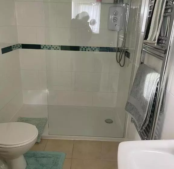 Majatalo Honey House