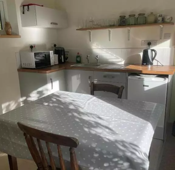 Majatalo Honey House