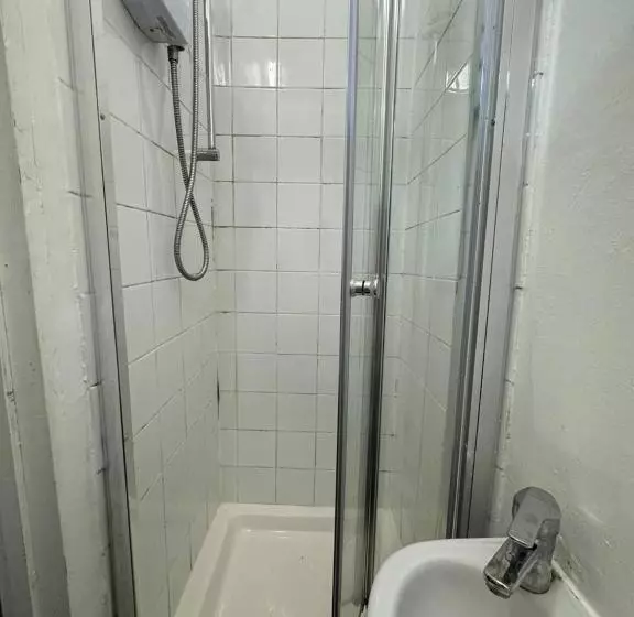 ペンション Nice Ensuite Near Cricket Ground