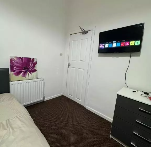 ペンション Nice Ensuite Near Cricket Ground